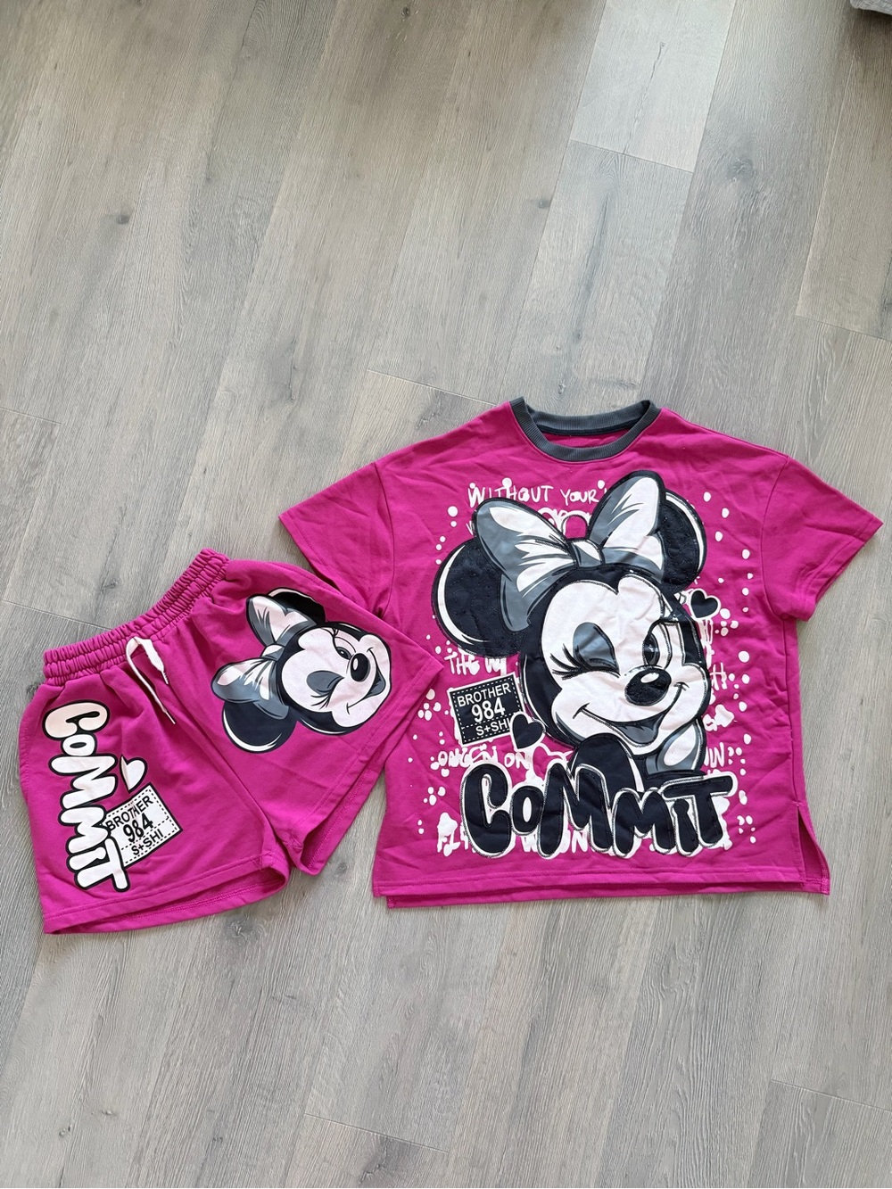 Oversized Pink Minnie Mouse Galaxy Sequin Two-Piece Short Set 💖✨